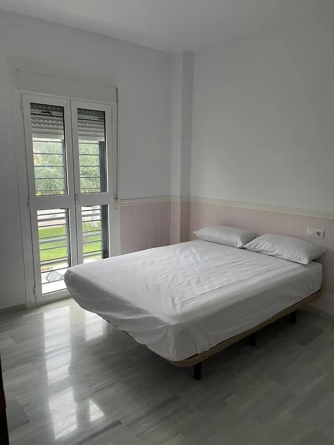 Homestay Exclusivo Chalet Sevilla. ¡Jardin & Cocina! Alcala de Guadaira