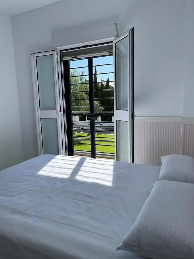 Exclusivo Chalet Sevilla. ¡Jardin & Cocina! Alcala de Guadaira Homestay