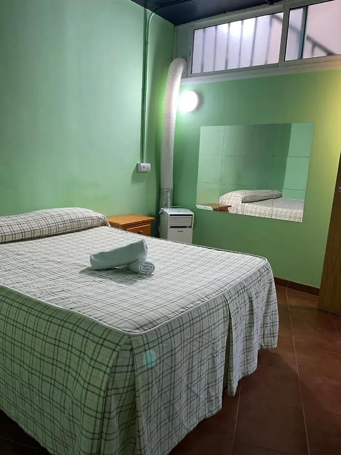 Homestay Exclusivo Chalet Sevilla. ¡Jardin & Cocina! Alcala de Guadaira